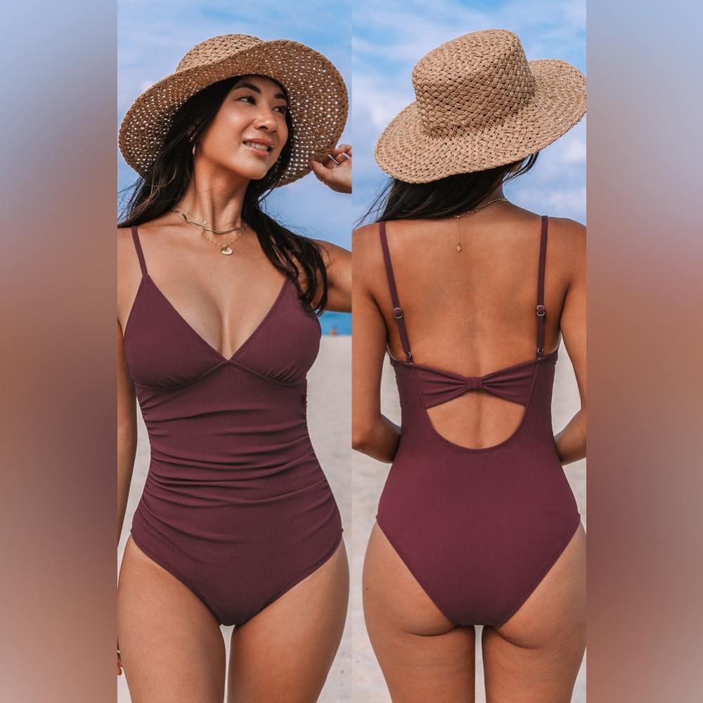 Escaping Wine One-Piece Swimsuit, size S